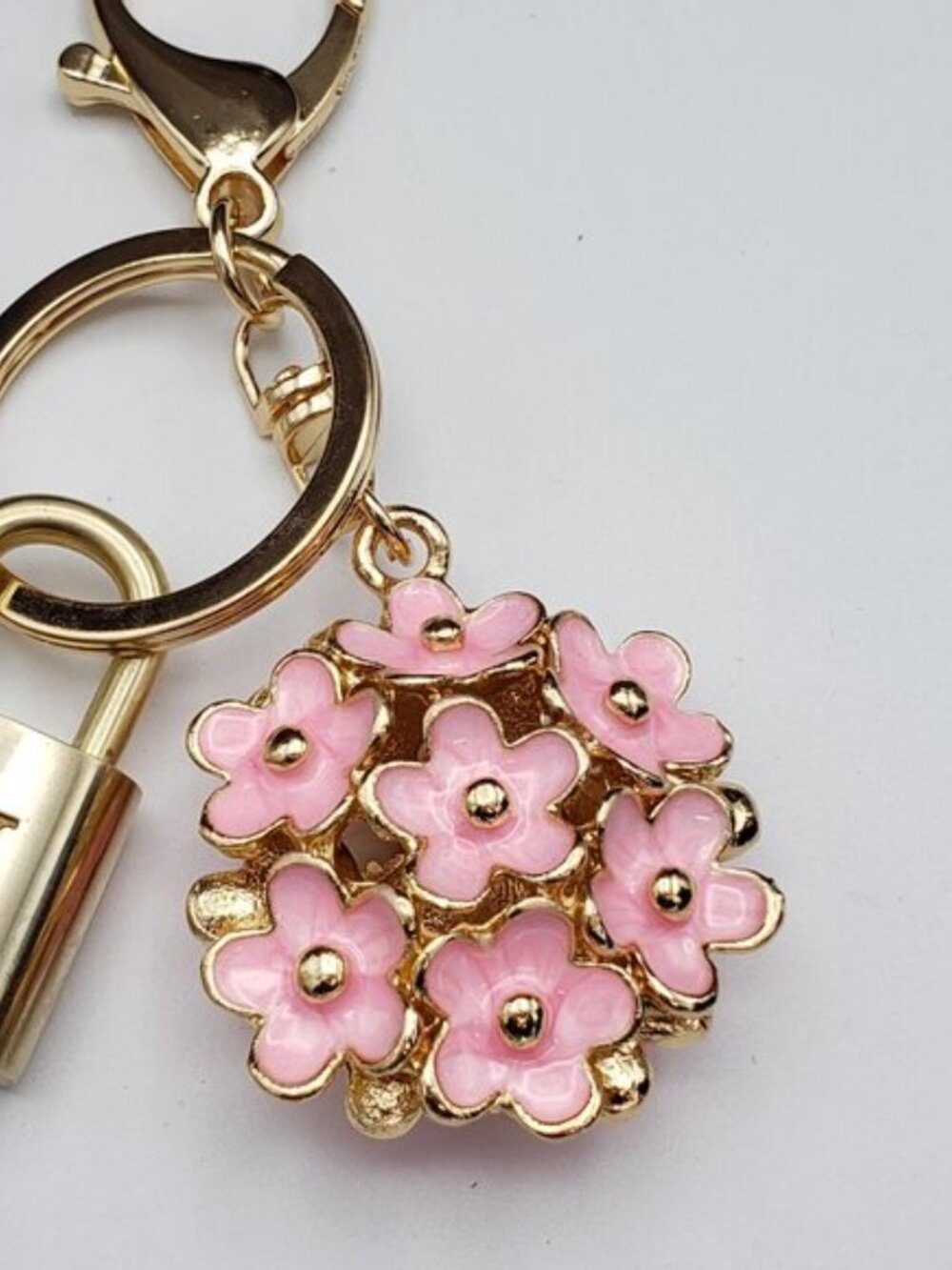 LV Authentic Gold Padlock 🔒 Key Set w/ Unbranded Flower Keychain Charm - Picture 8 of 11